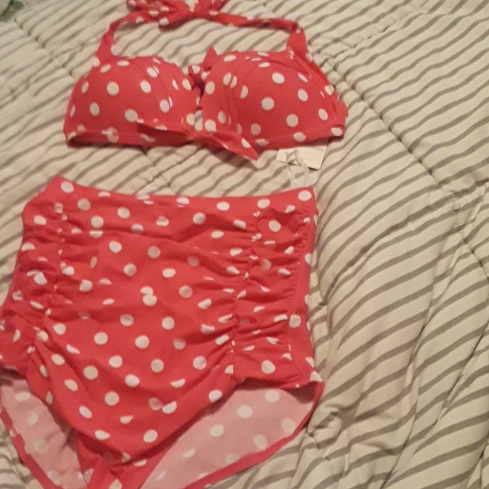High waisted pinup style 2 piece bikini